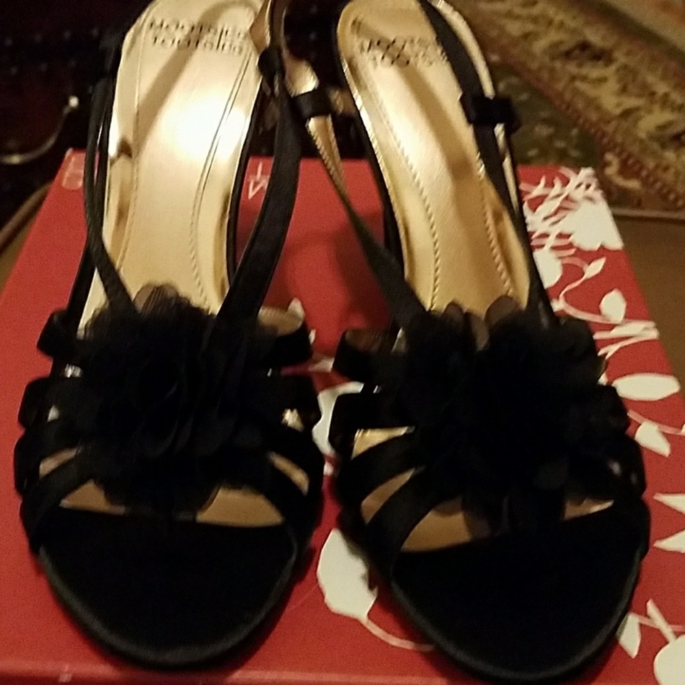 Never worn